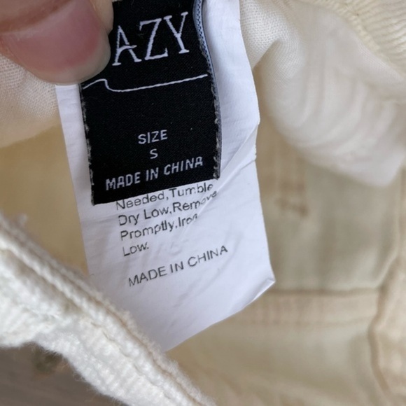 New Dazy Highrise Wide Leg Creme Jeans - Picture 8 of 11